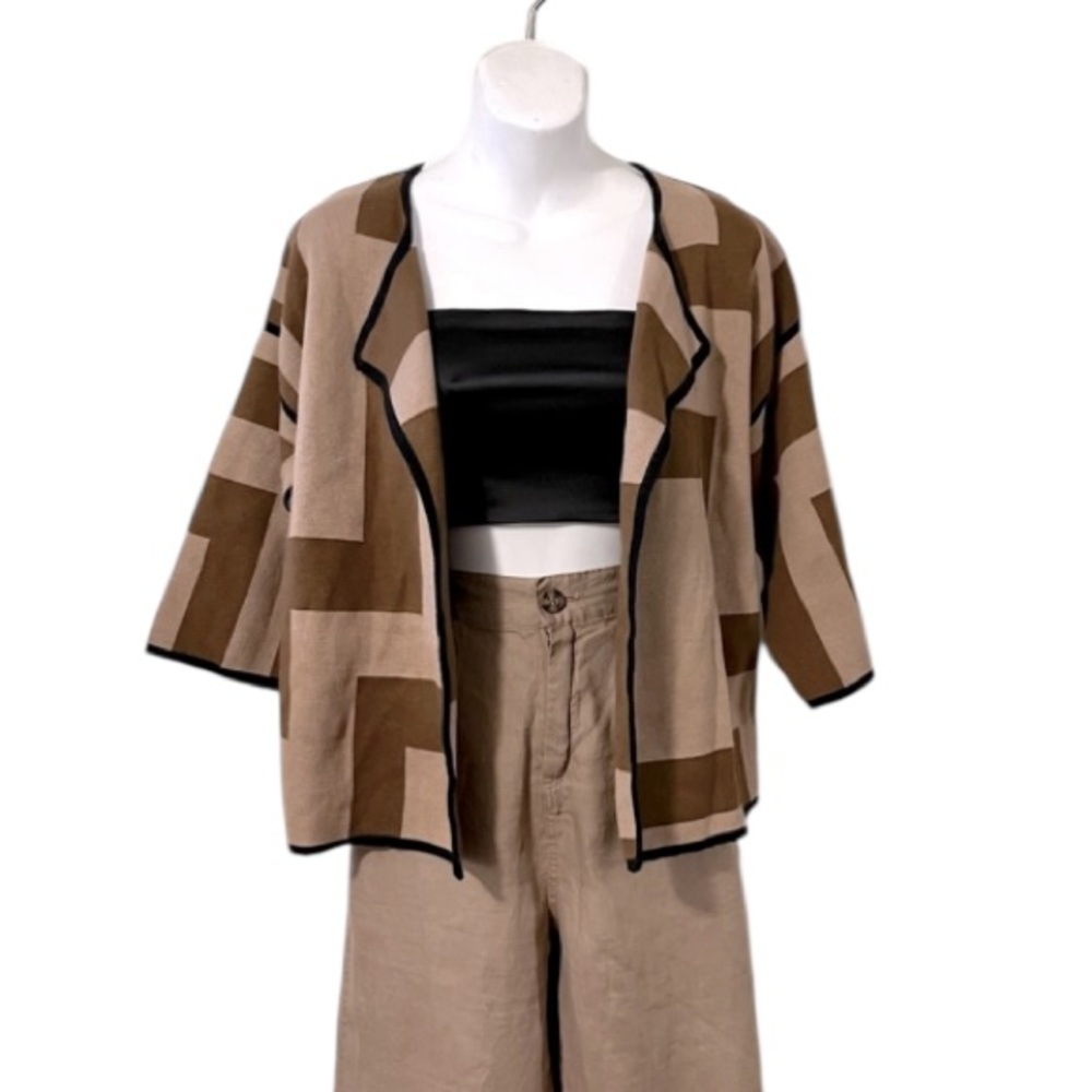 Adrienne Vittadini Brown Tan Colorblock Asymmetrical Cropped Cardigan Sweater M